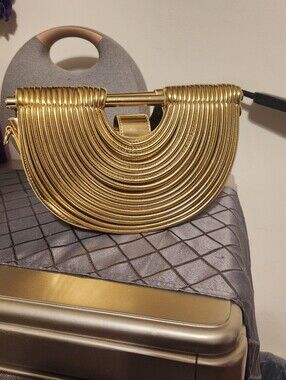 Gold Metallic Semi-Circle Women\'s Evening Bag